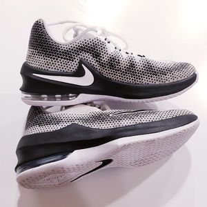 Nike Air Max Infuriate Boys 4Y